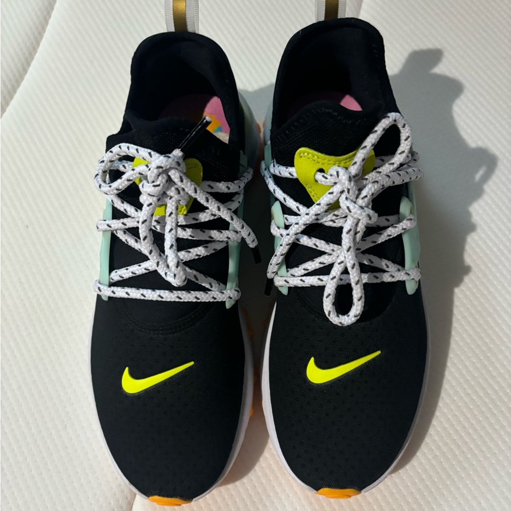COPY - Women’s Nike Shoes size 7